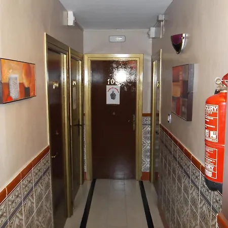 Πανσιόν Colonia *