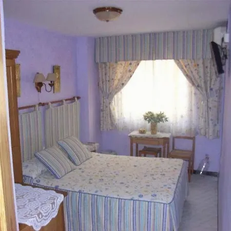 Colonia Πανσιόν *