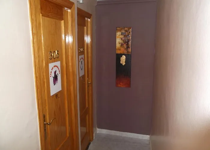 بيت ضيافة Colonia موتريل